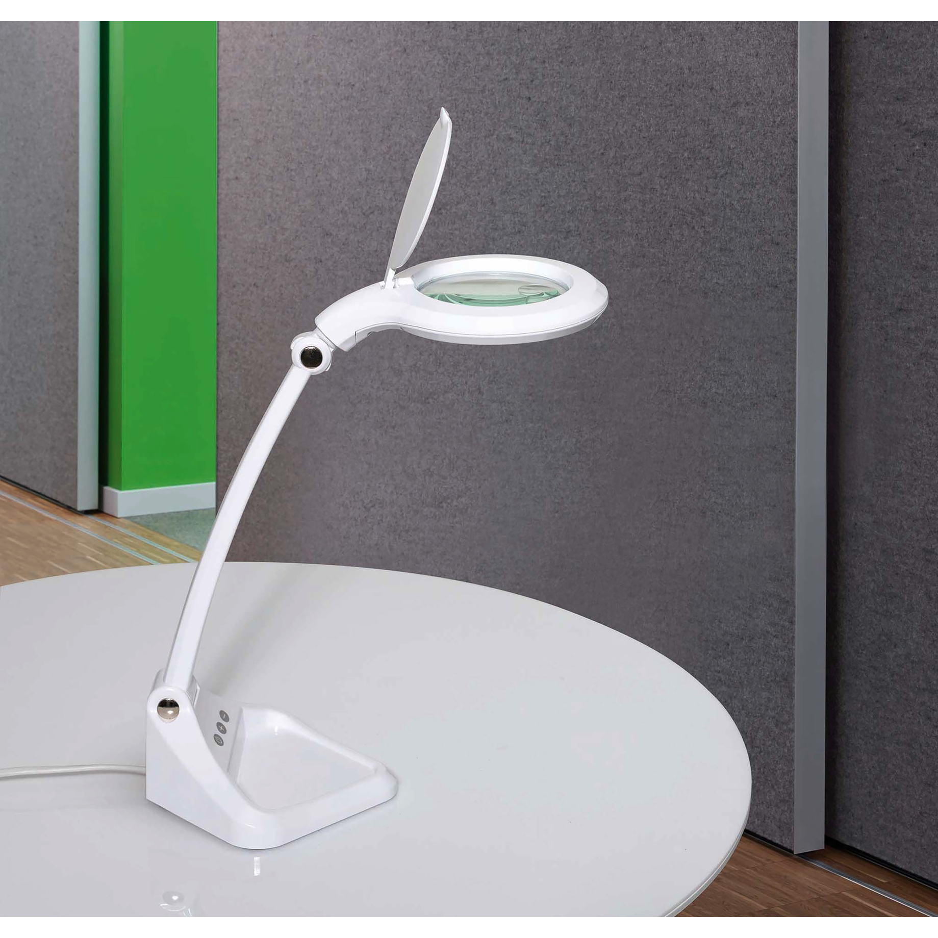 LED-Lupenleuchte MAULiris, dimmbar