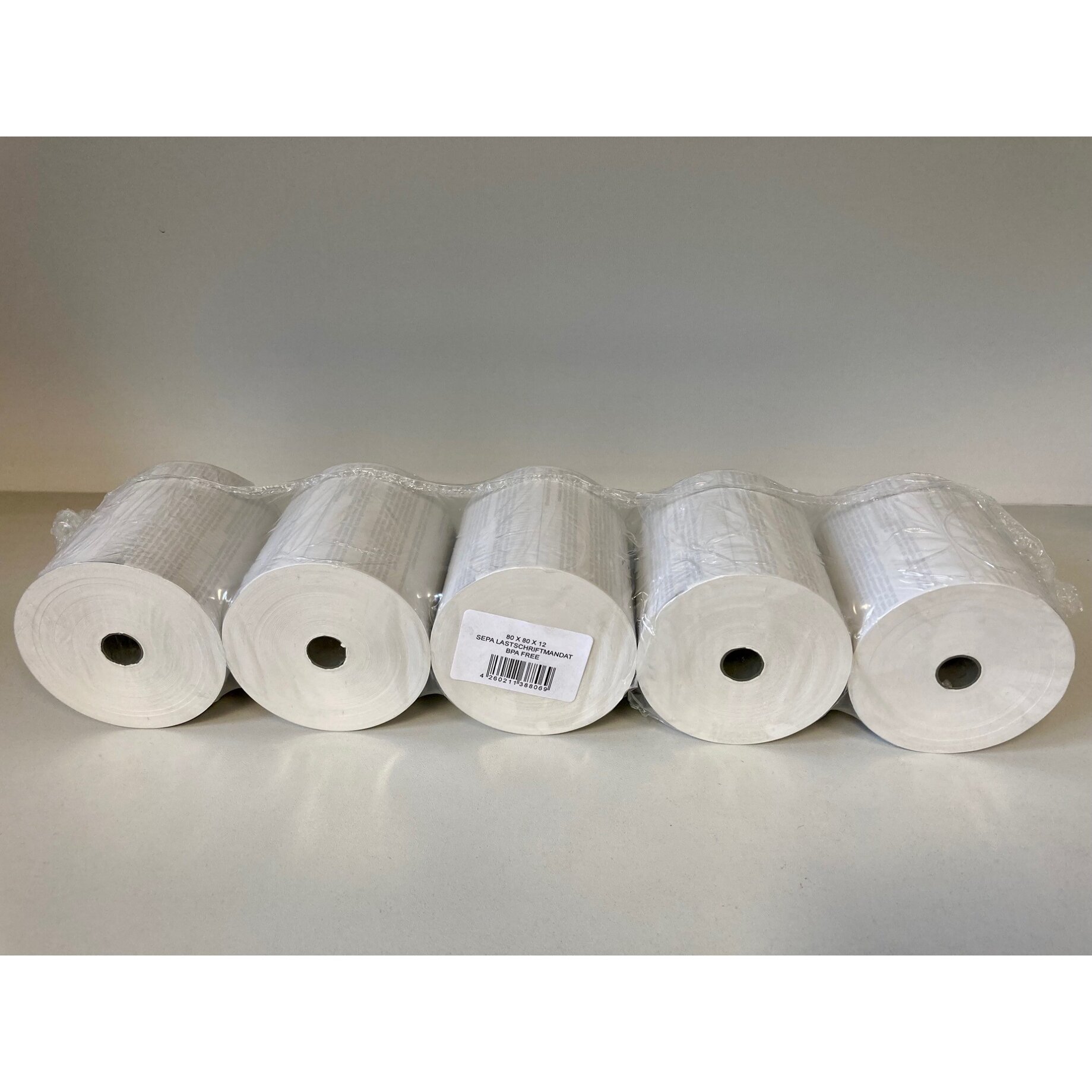 Papier, Klebeband, Handtuch