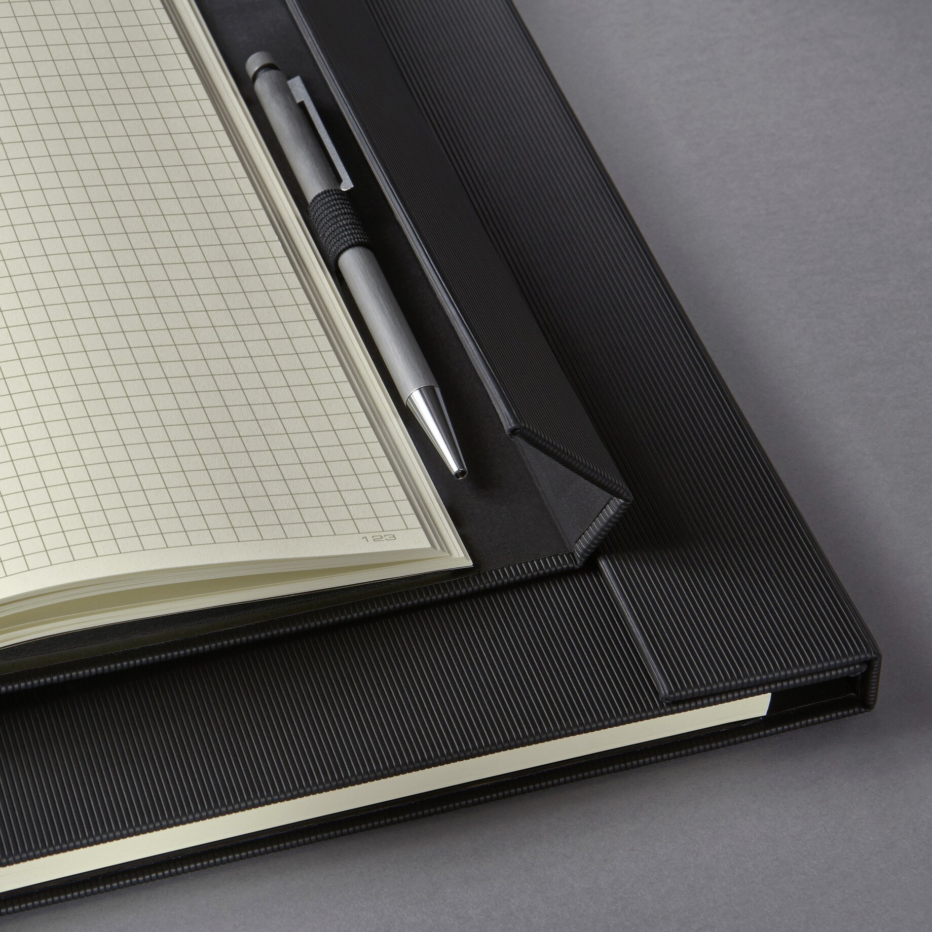 Sigel Notizbuch Conceptum ca. DIN A5 194S kar. sw