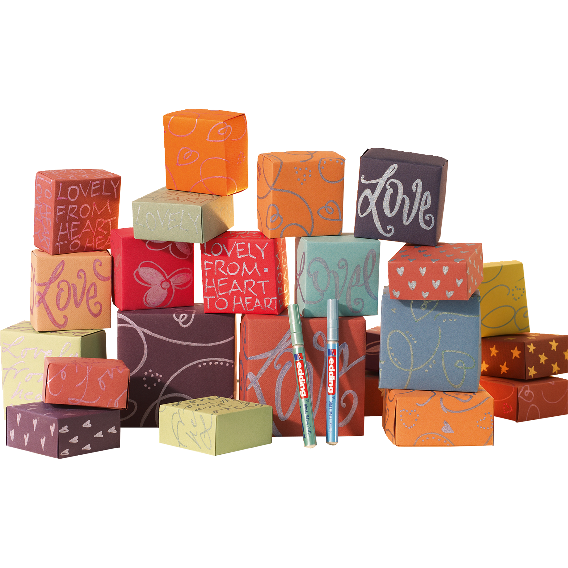 Kiste, Kleeblocks, Geschenkboxen, Schmuckstifte, Farbige Blöcke, Herzmuster, Schwammblöcke, Schreibwürfel, Putz-Set, Bleistifthalter?, Kunstwerk?, Geschenkboxen, Bunt, Herz-Muster, Mini-Boxen, Kugelschreiber?