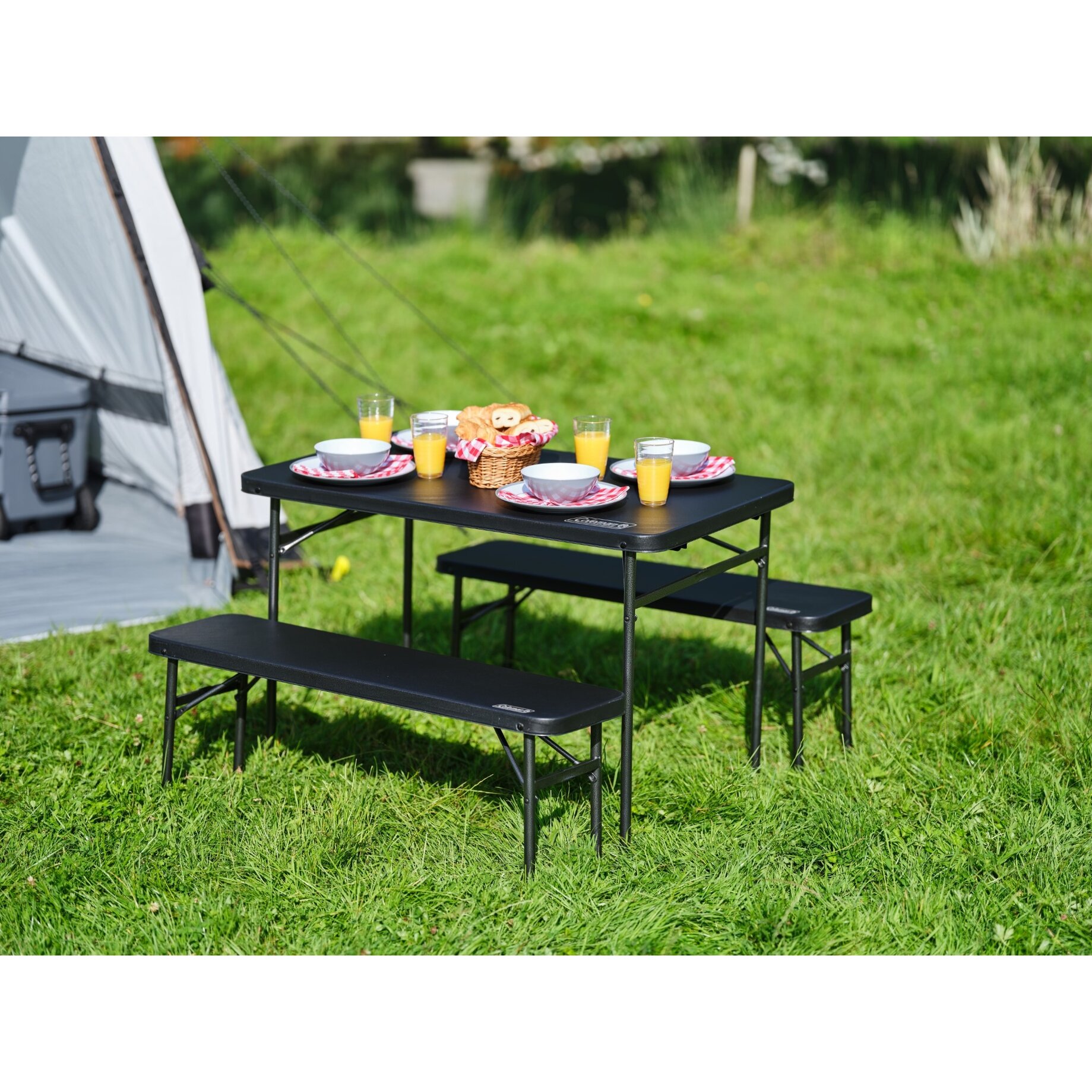 Tabelle, Innenarchitektur, Esstisch, Gras, Kaffeetisch