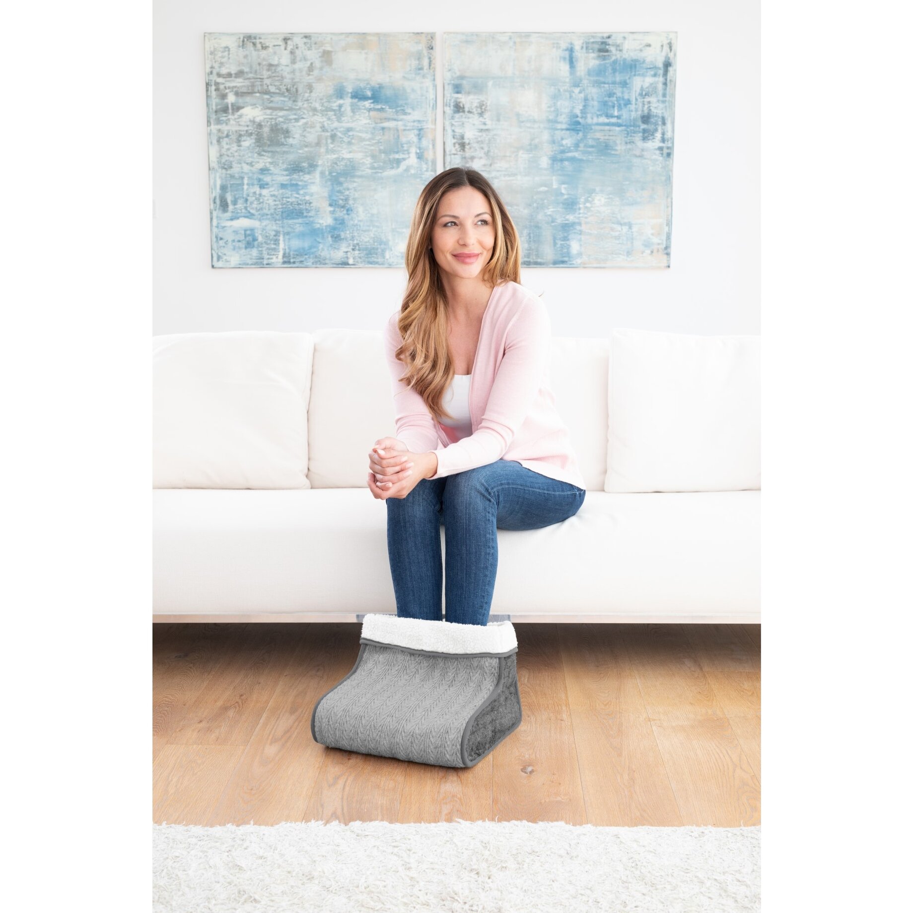 Person, Sitzen, Kleidung, Hosen, Innenarchitektur